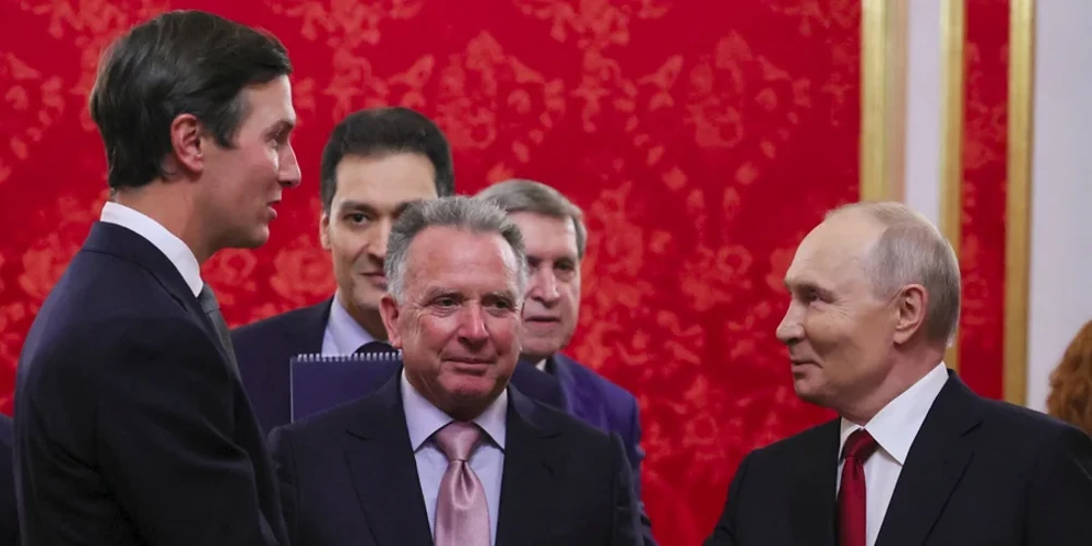 Кушнер у Кремлі нагадав Путіну про його ж слова про Донбас рік тому — NYT