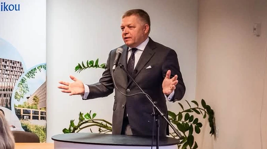 Прем'єр-міністр Словаччини Роберт Фіцо під час виступу перед студентами і працівниками лікарні в Прешові